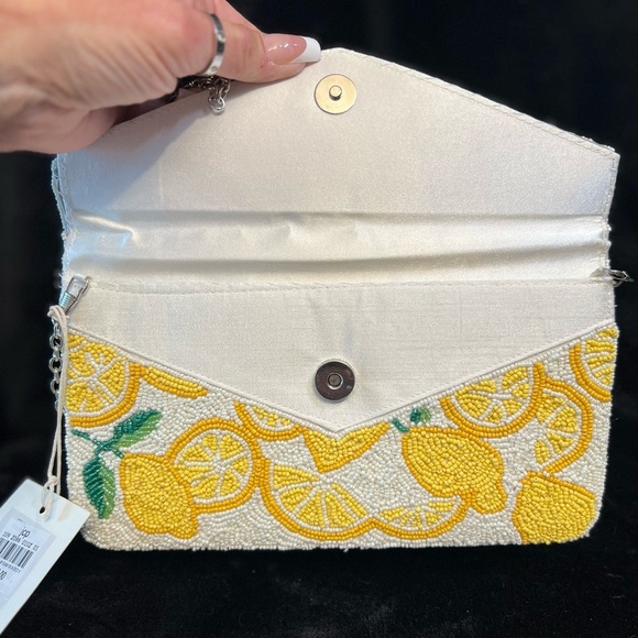 🍋SOL AND MER VIRAL LEMON BEADED CLUTCH🍋NWT - Picture 12 of 14